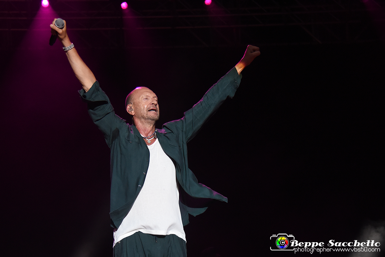 VBS_0821 - Concerto Biagio Antonacci - Palco Centrale Tour 2023.jpg